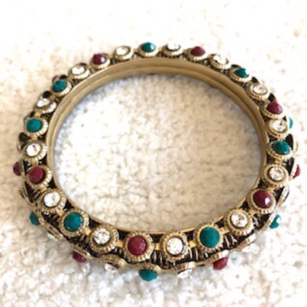 Metal bangles bracelet​